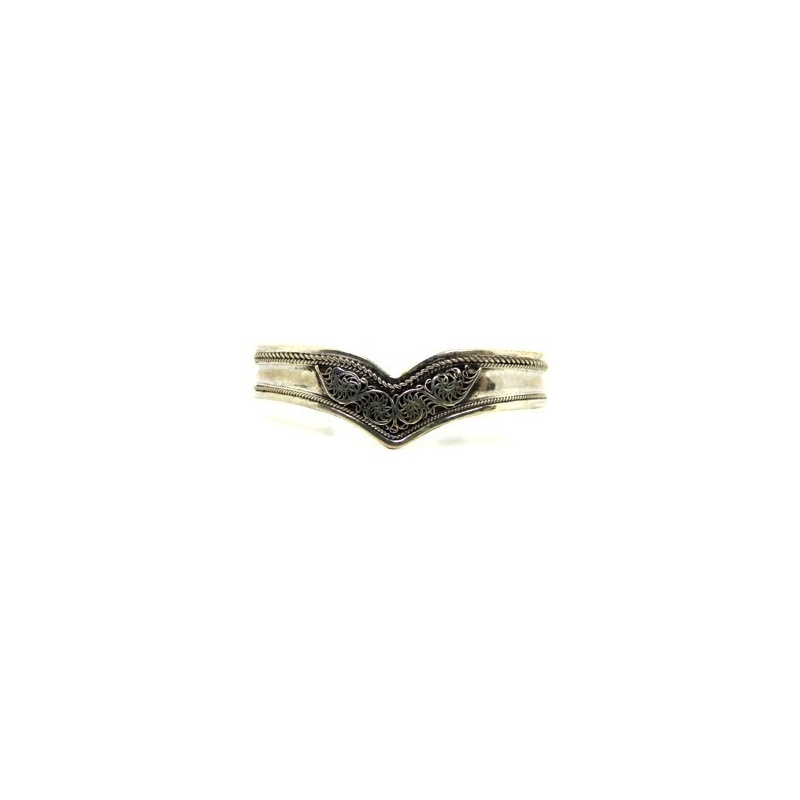 Bracelet original Népalais en argent ciselé Bracelet original Népalais en argent ciselé