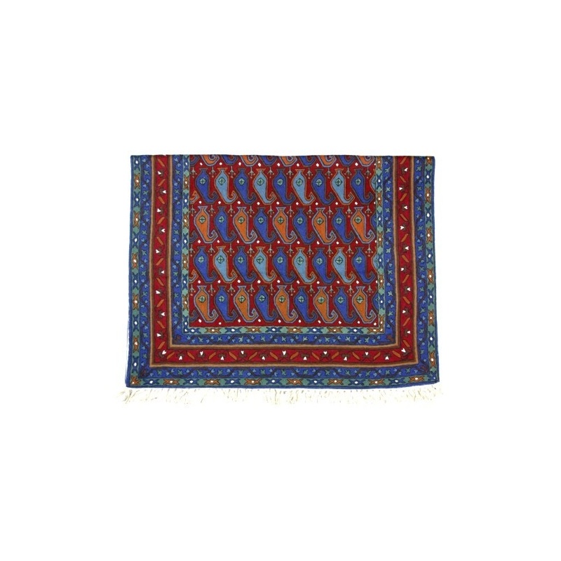 Tapis brodé Népal - bleu terracotta- rouge Ethnique Tapis brodé Népal - bleu terracotta- rouge Ethnique