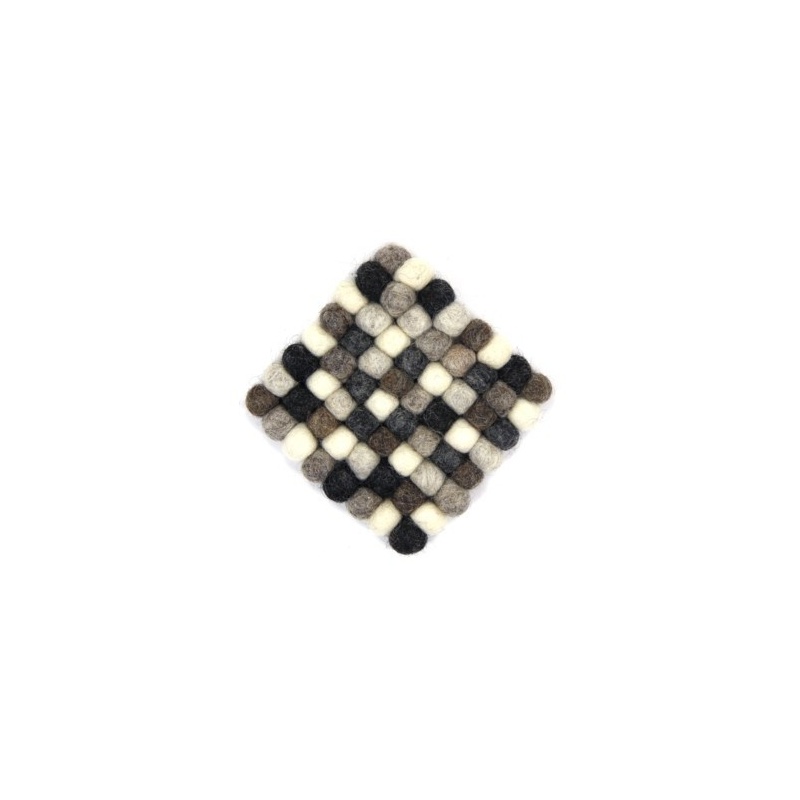 Mini tapis carré en boules de laine couleur naturelle Mini tapis carré en boules de laine couleur naturelle
