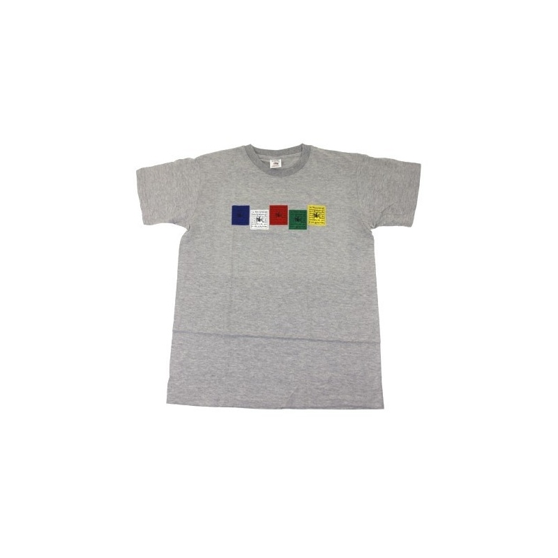 Tee-shirt gris décoré de drapeaux de prière tibétain Taille 38 à 48 Tee-shirt gris décoré de drapeaux de prière tibétain Taille 38 à 48
