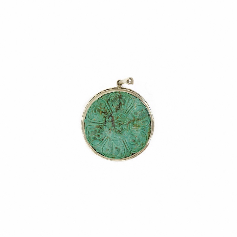 pendentif en turquoise tibétaine om mani padmé hum pendentif en turquoise tibétaine om mani padmé hum