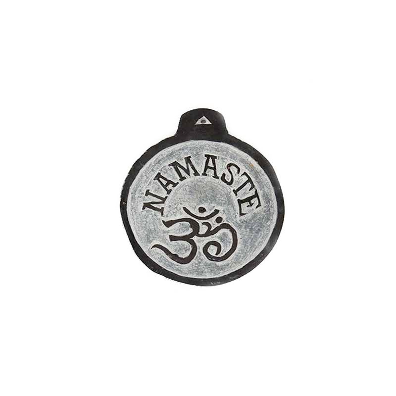 pierre tibétaine gravée Namaste OM pierre tibétaine gravée Namaste OM