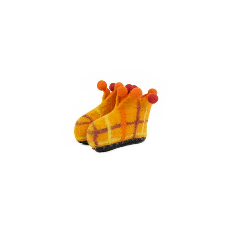 petits chaussons pour bébé en laine feutrée taille 18 petits chaussons pour bébé en laine feutrée taille 18