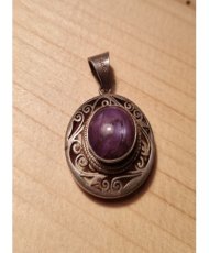 Pendentif en rubis et...