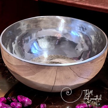Bol chantant tibétain argenté gravé mantra compassion fleur de vie