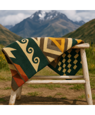 Couverture en Alpaga Cayambe Vert – Artisanat Équatorien | Plaid Doux & Réversible