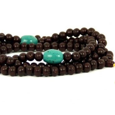 Collier en perles de bois et turquoises